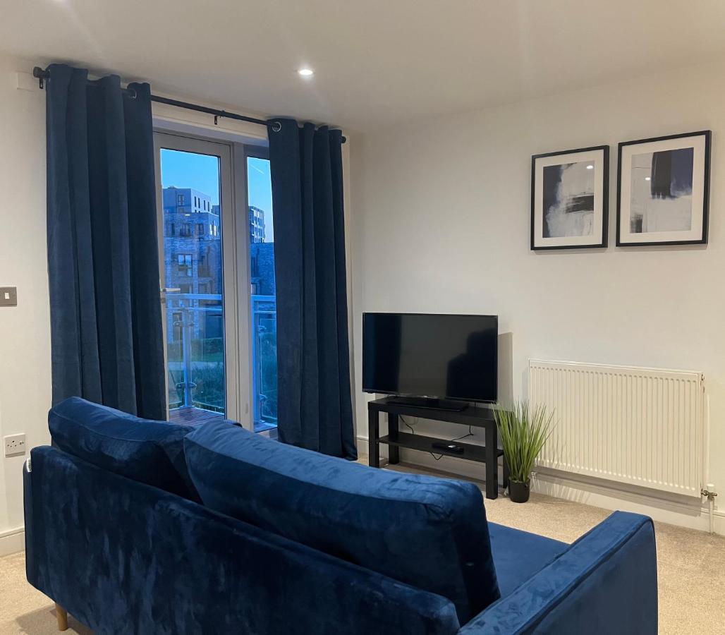 Beautiful Riverview Apartment צ'למספורד מראה חיצוני תמונה